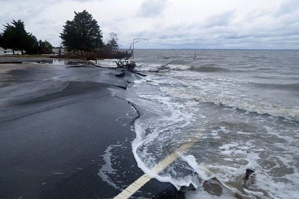 1200px-Sea_Level_Rise_(14227656790)